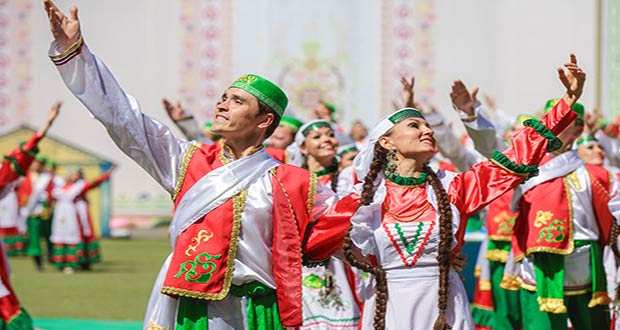 Жители Татарстана отмечают "Праздник плуга"