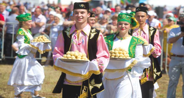 Татарские праздничные угощения